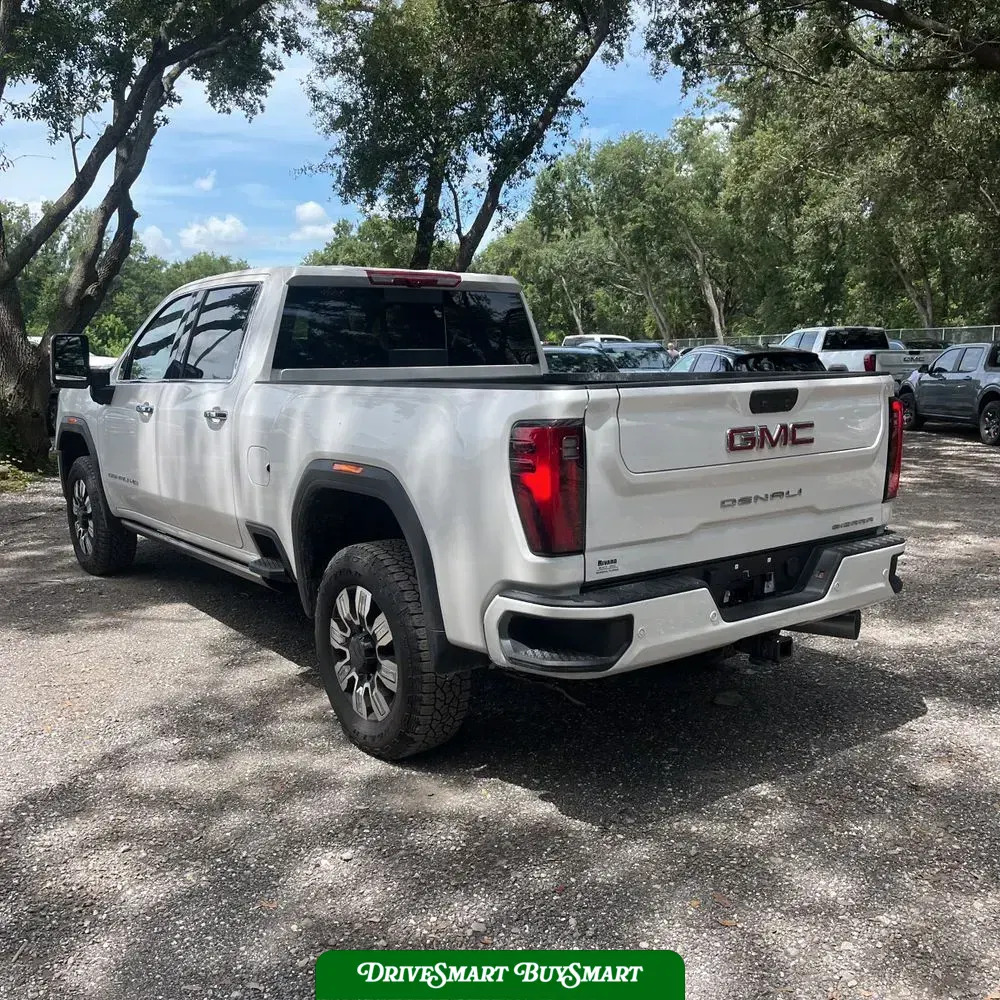 2025 GMC Sierra 2500HD Denali