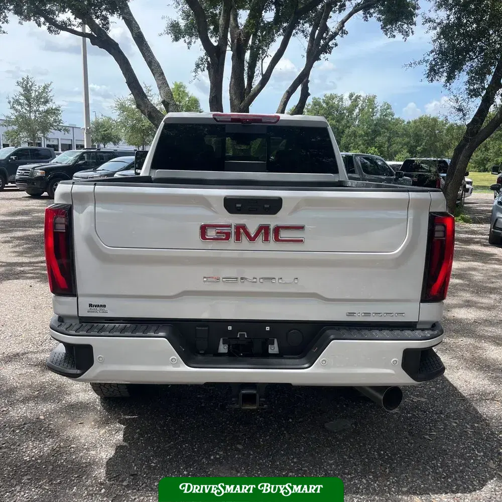 2025 GMC Sierra 2500HD Denali