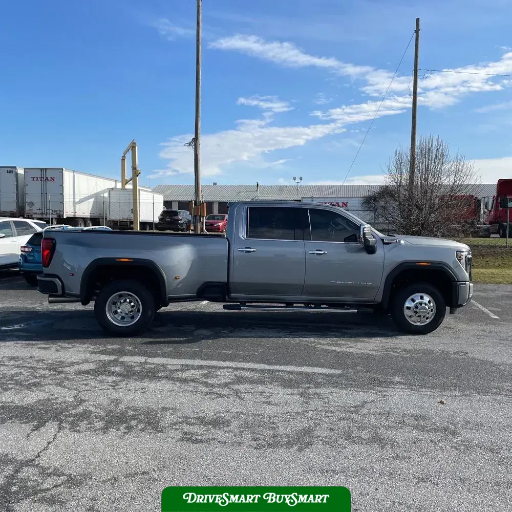2025 GMC Sierra 3500HD Denali