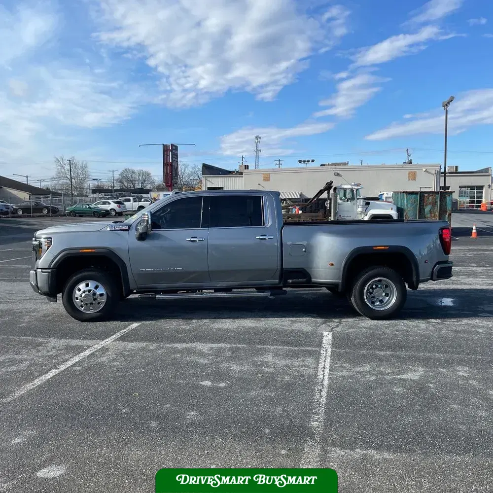 2025 GMC Sierra 3500HD Denali