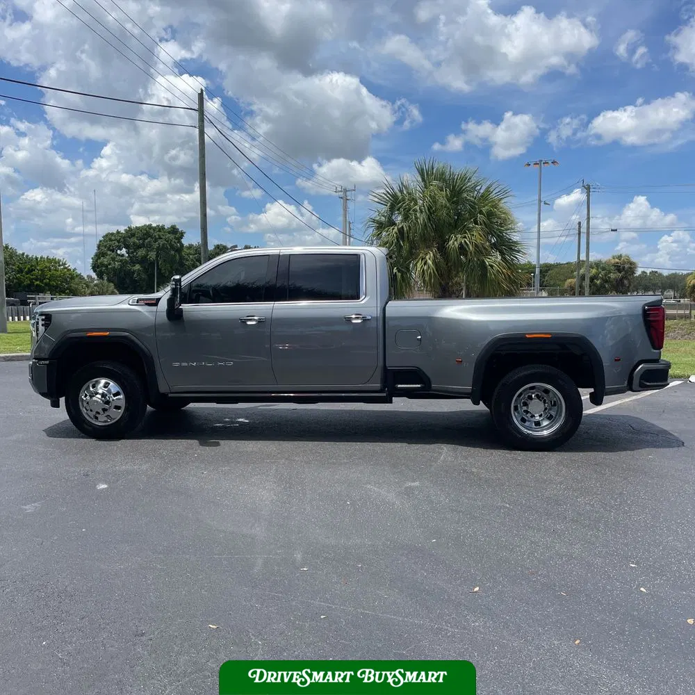 2025 GMC Sierra 3500HD Denali