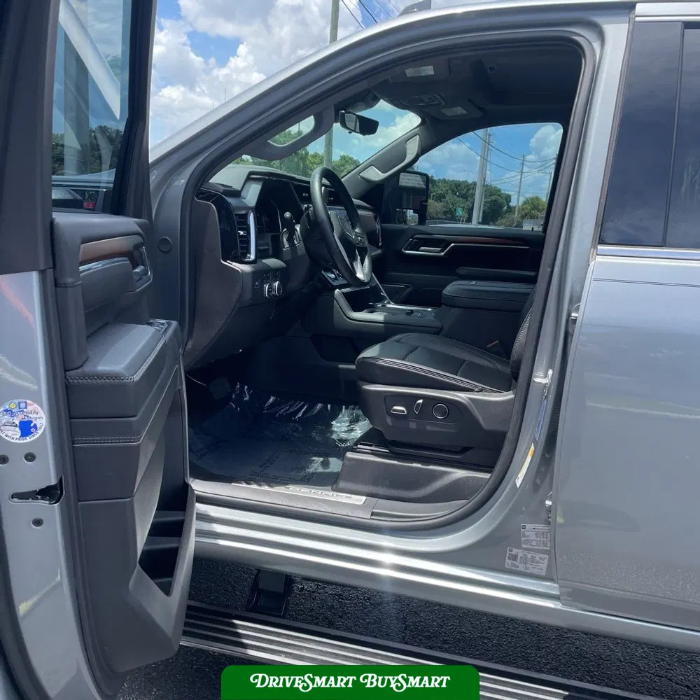 2025 GMC Sierra 3500HD Denali