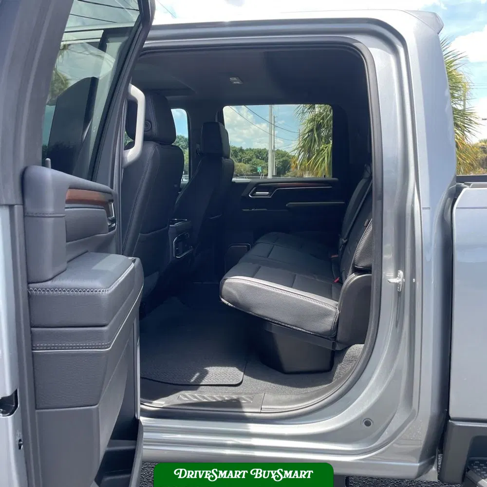 2025 GMC Sierra 3500HD Denali