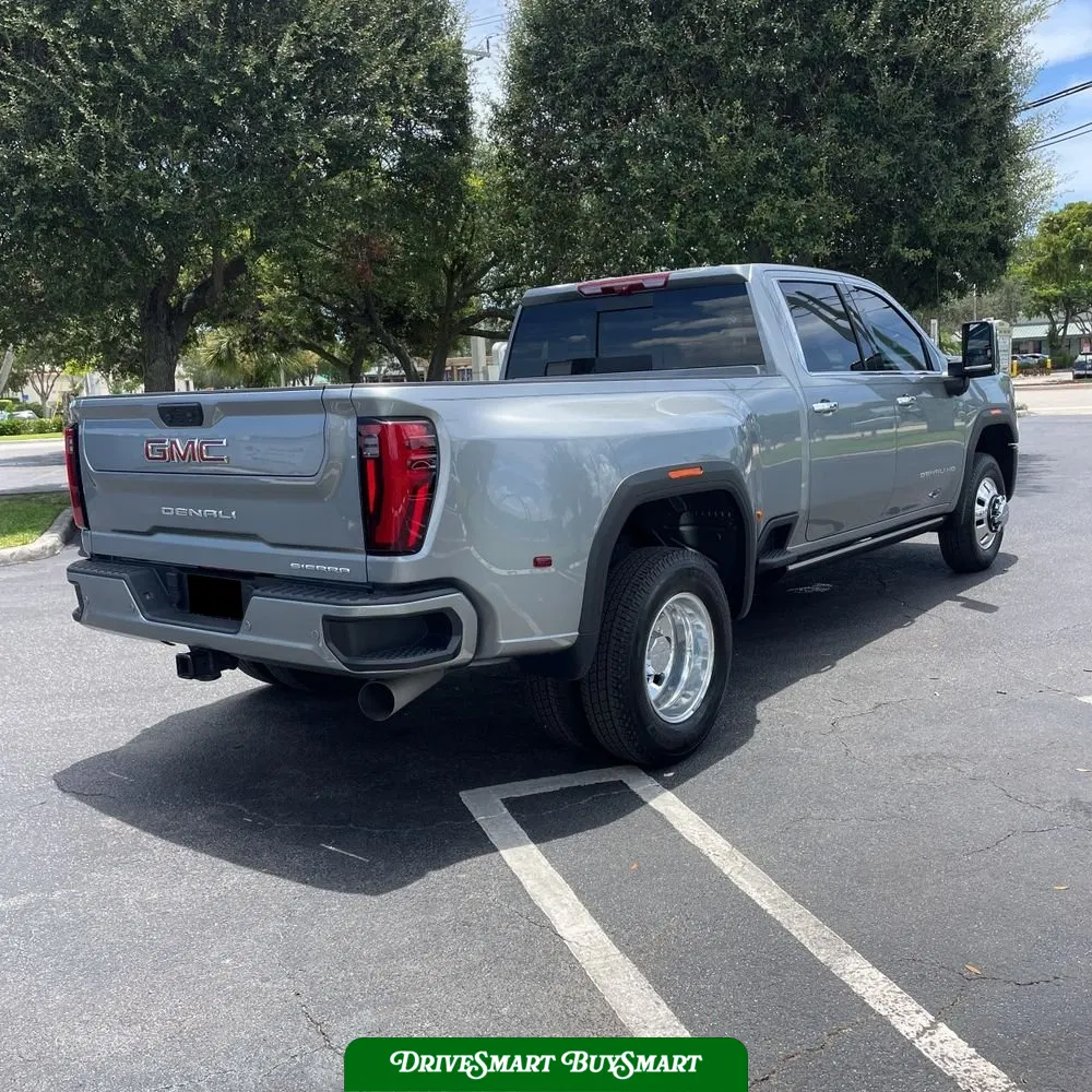 2025 GMC Sierra 3500HD Denali