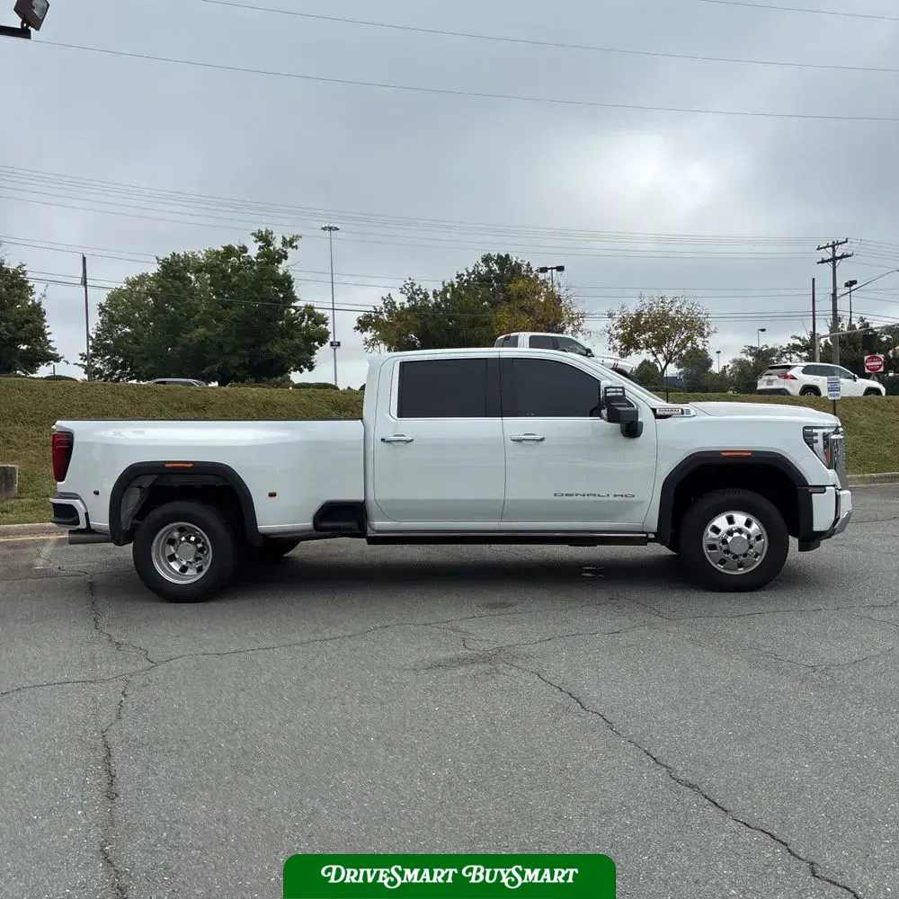 2025 GMC Sierra 3500HD Denali