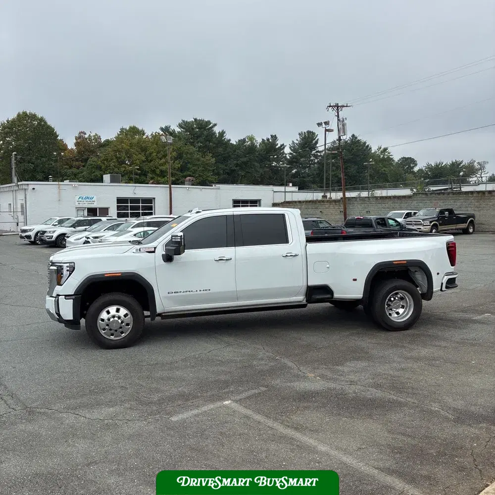 2025 GMC Sierra 3500HD Denali
