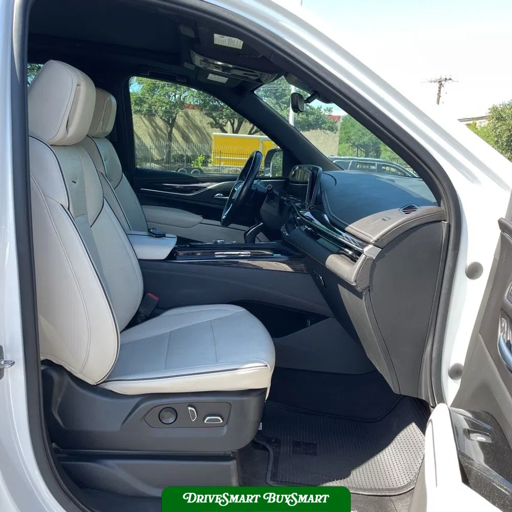 2022 Cadillac Escalade Sport
