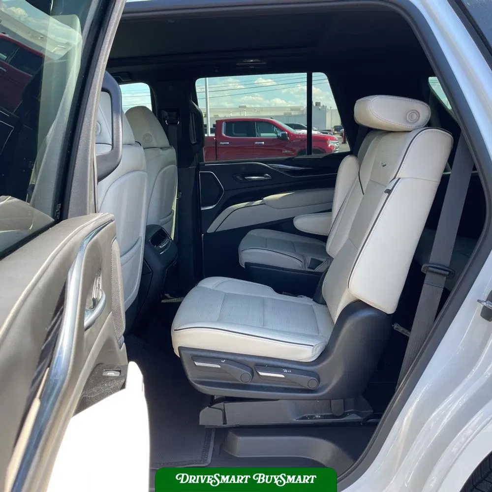 2022 Cadillac Escalade Sport
