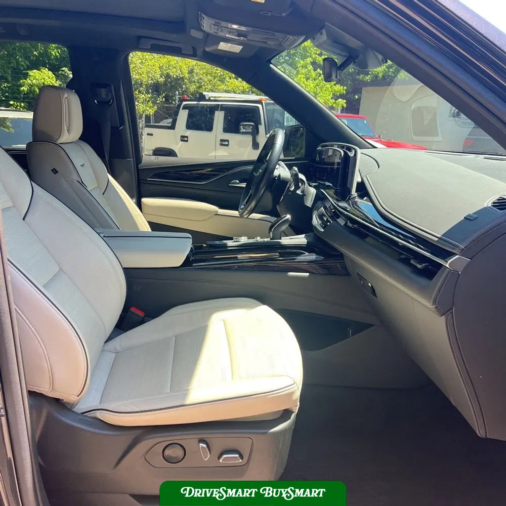 2022 Cadillac Escalade Sport