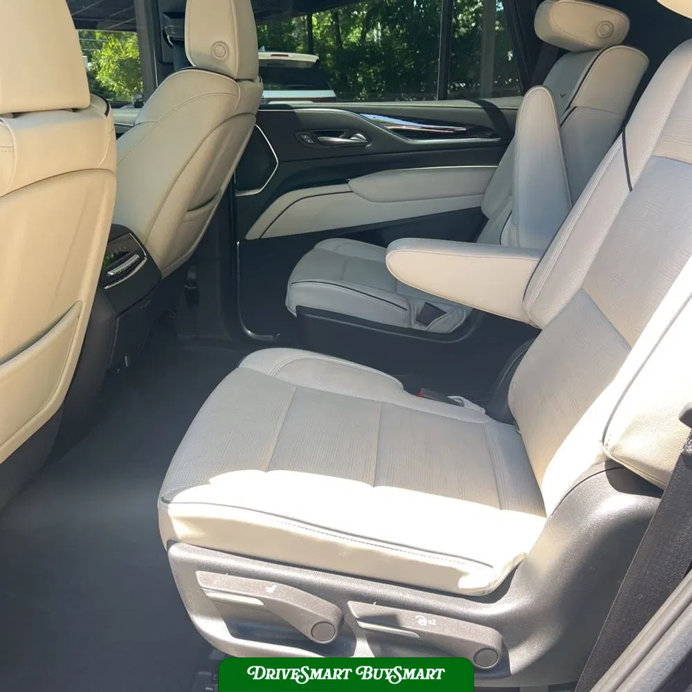 2022 Cadillac Escalade Sport