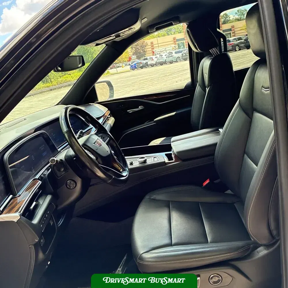2022 Cadillac Escalade Luxury