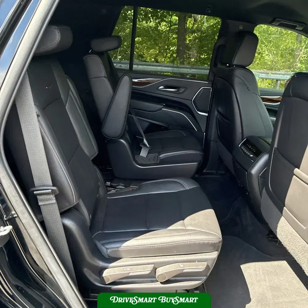 2022 Cadillac Escalade Luxury