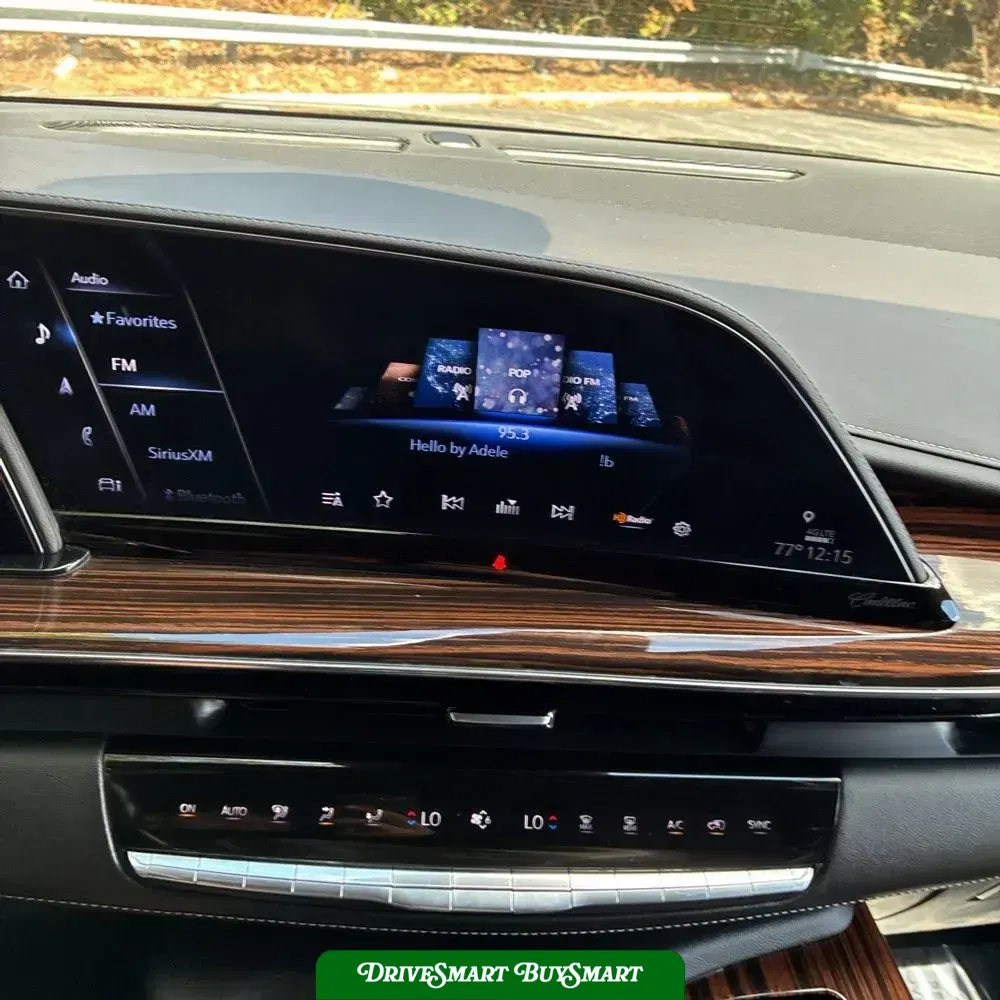 2022 Cadillac Escalade Luxury