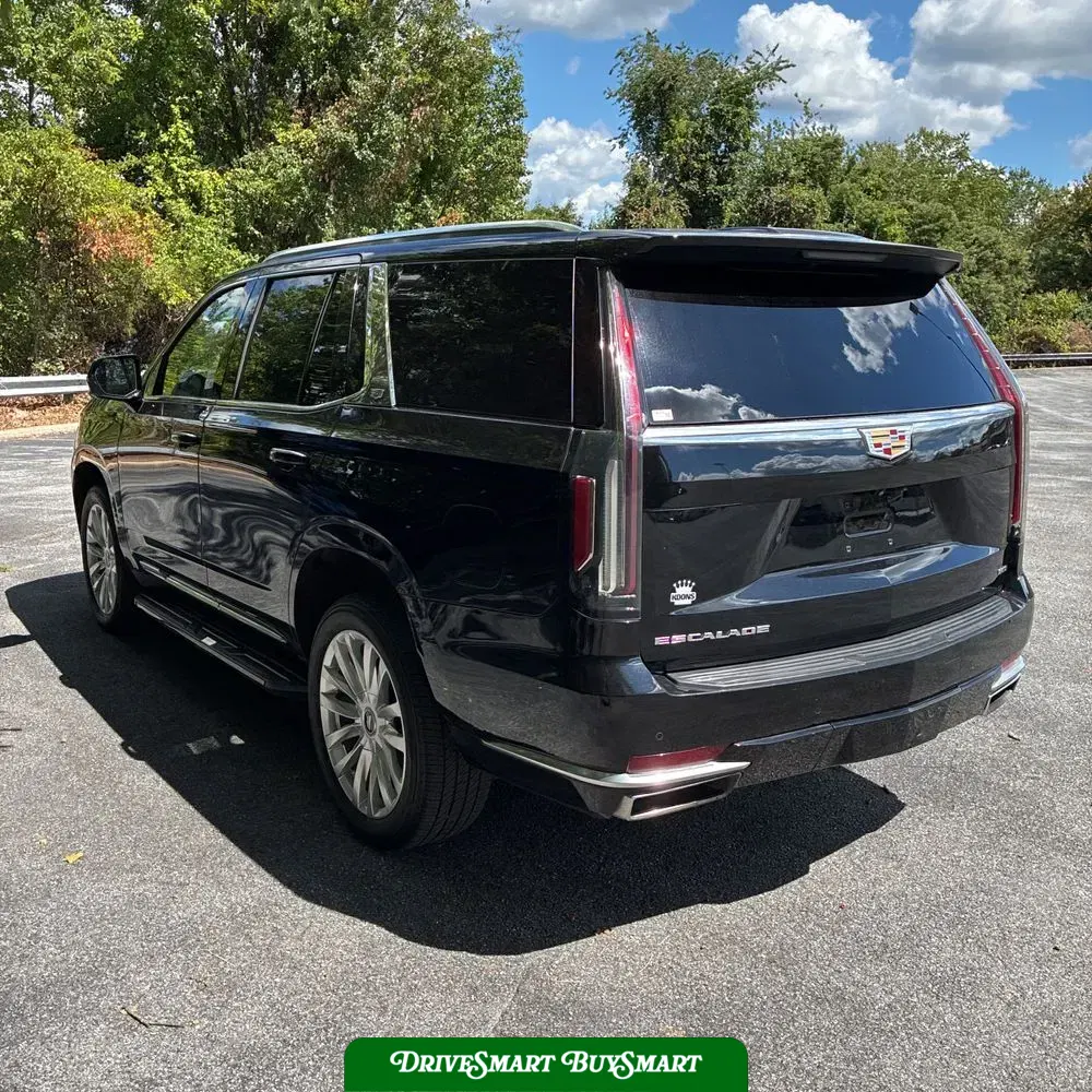 2022 Cadillac Escalade Luxury