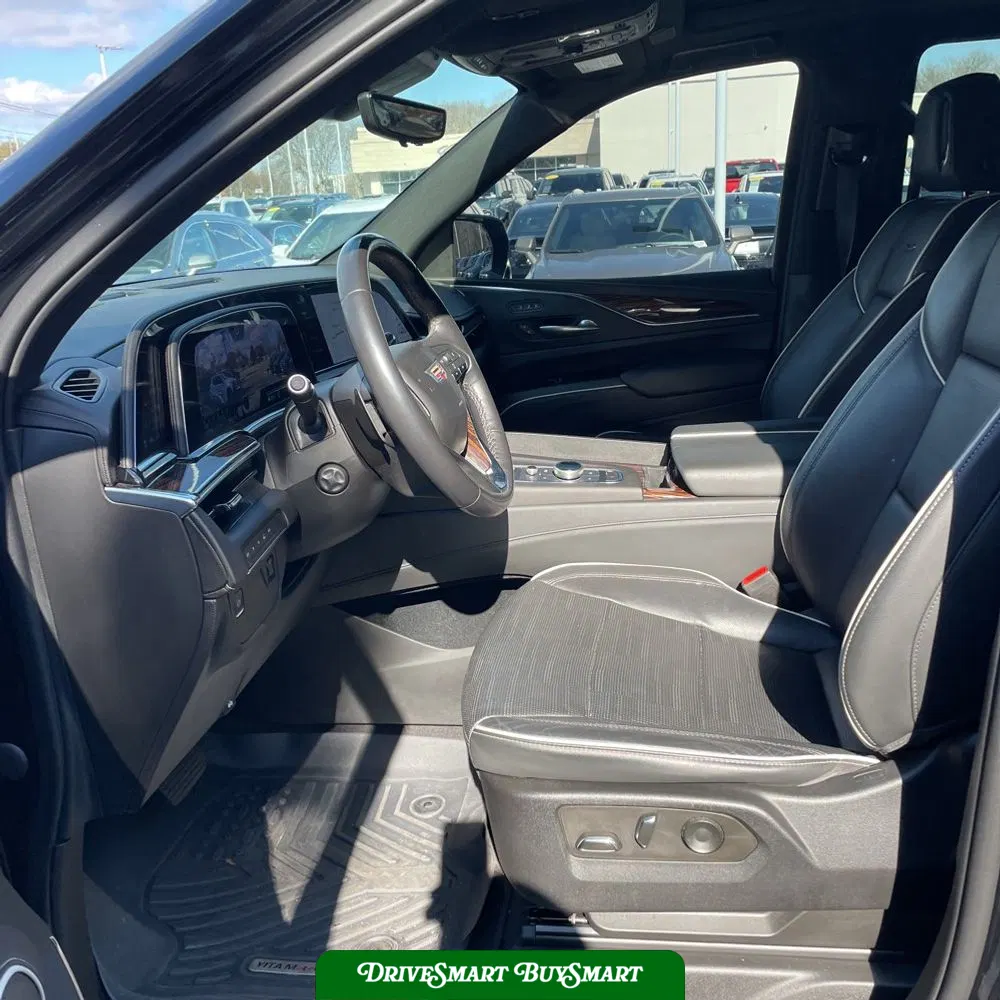 2022 Cadillac Escalade Premium Luxury