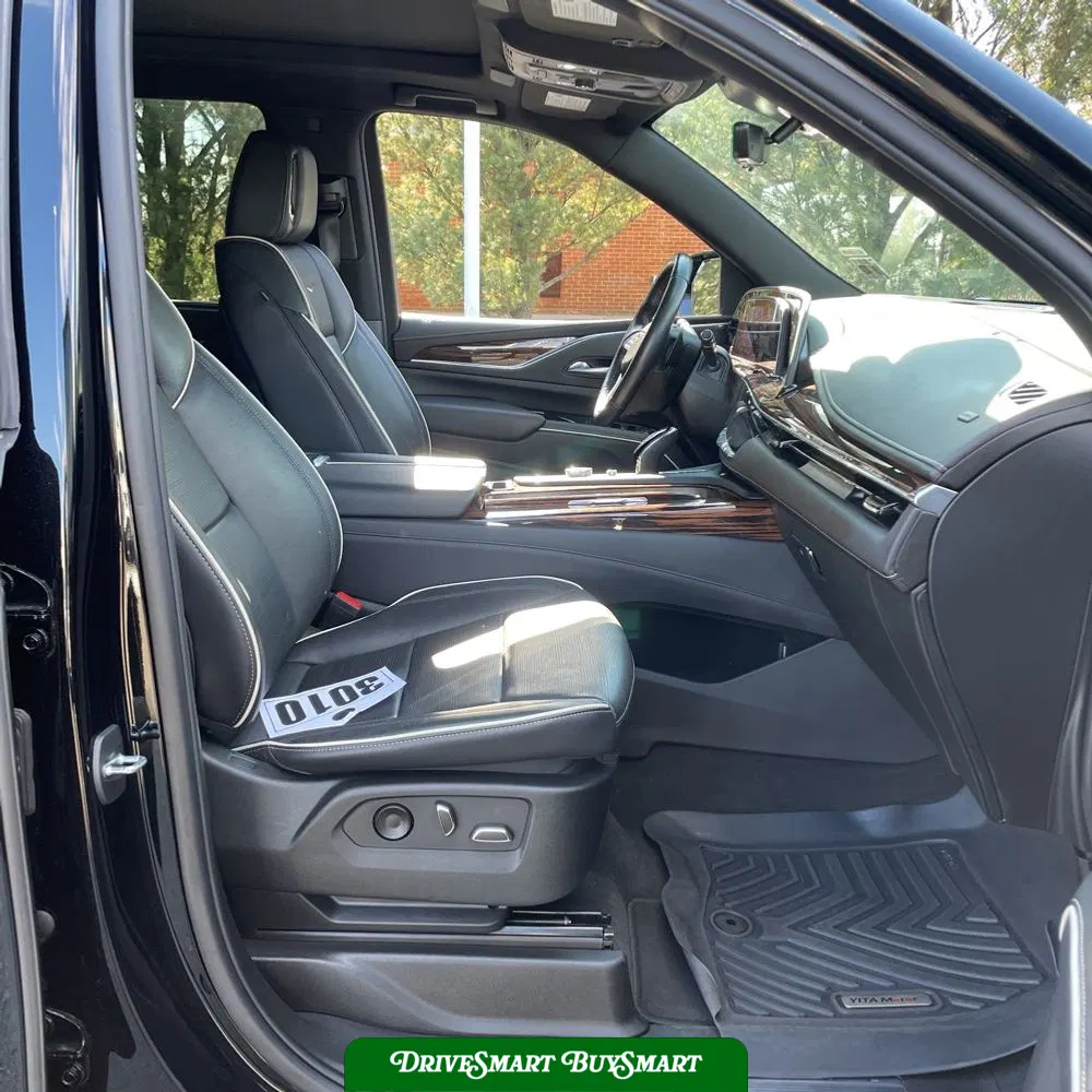 2022 Cadillac Escalade Premium Luxury