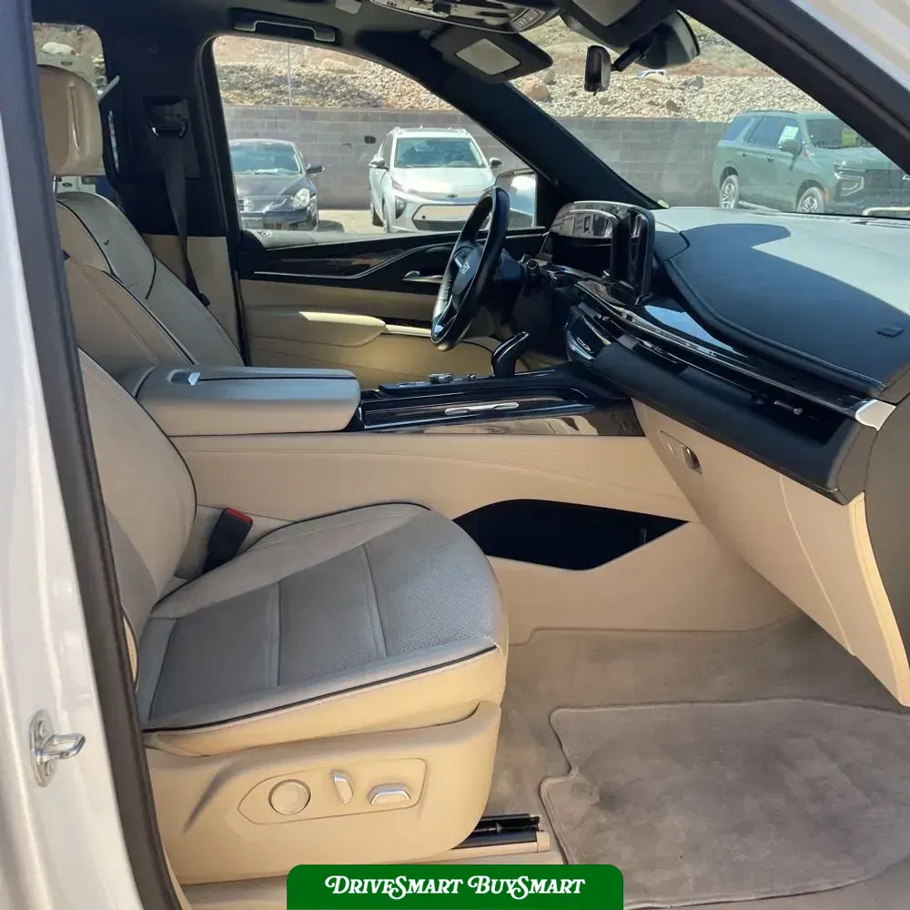 2023 Cadillac Escalade Premium Luxury