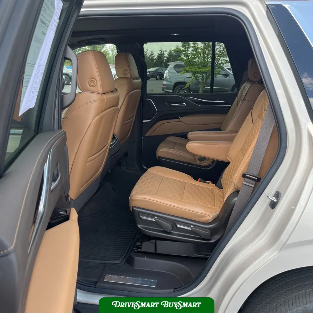 2022 Cadillac Escalade Premium Luxury