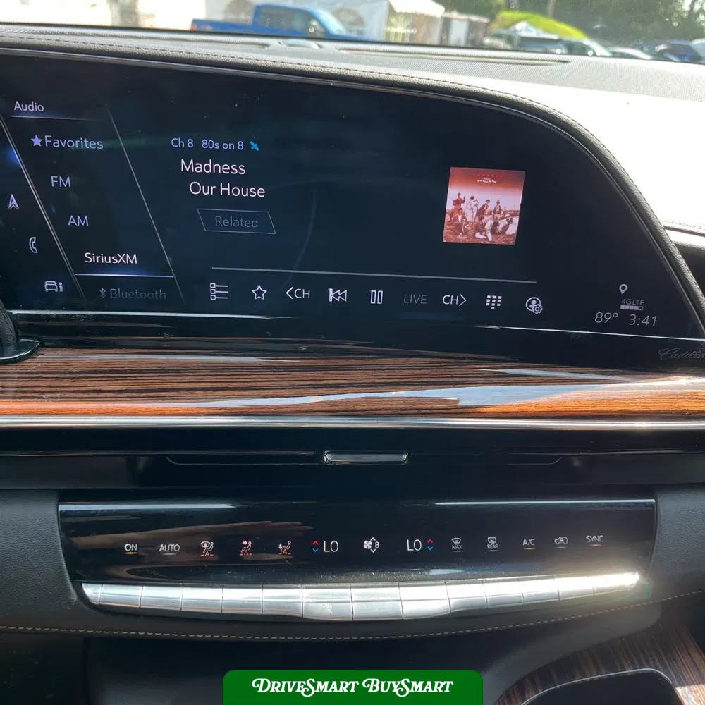 2022 Cadillac Escalade Premium Luxury