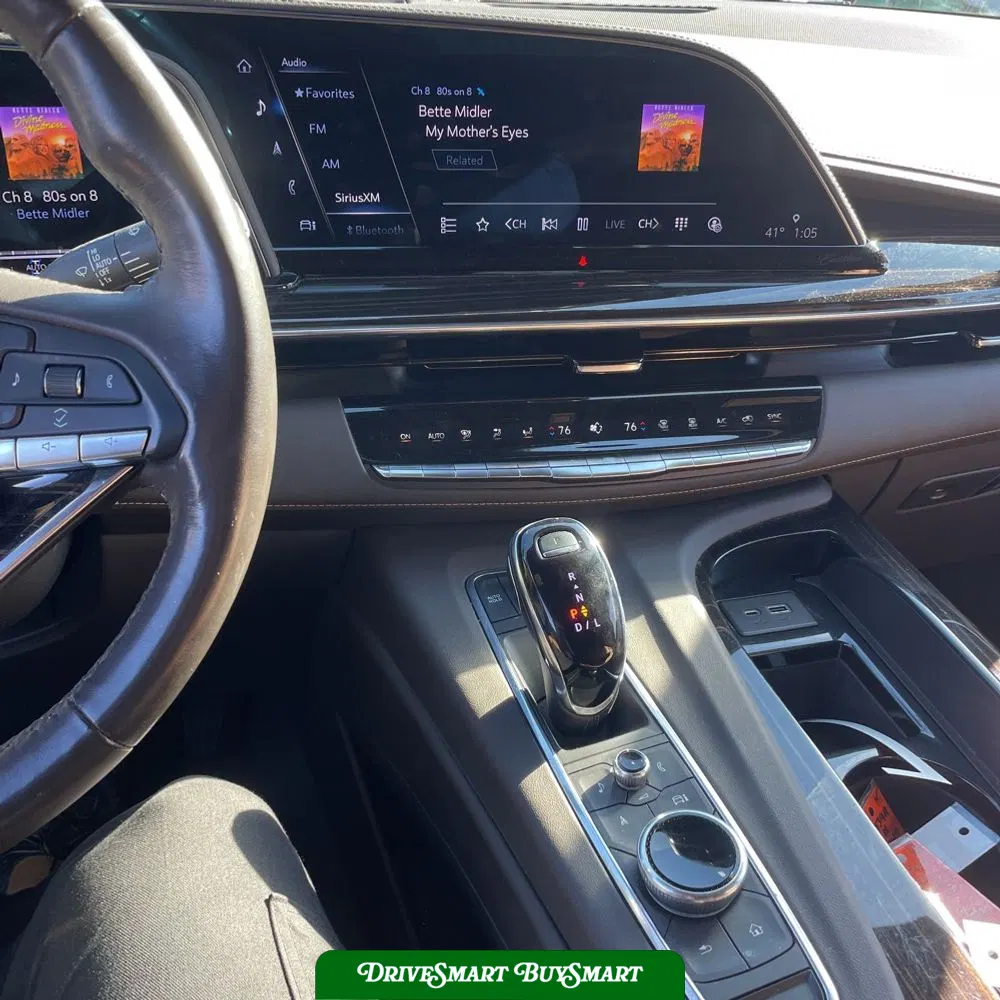 2022 Cadillac Escalade Premium Luxury