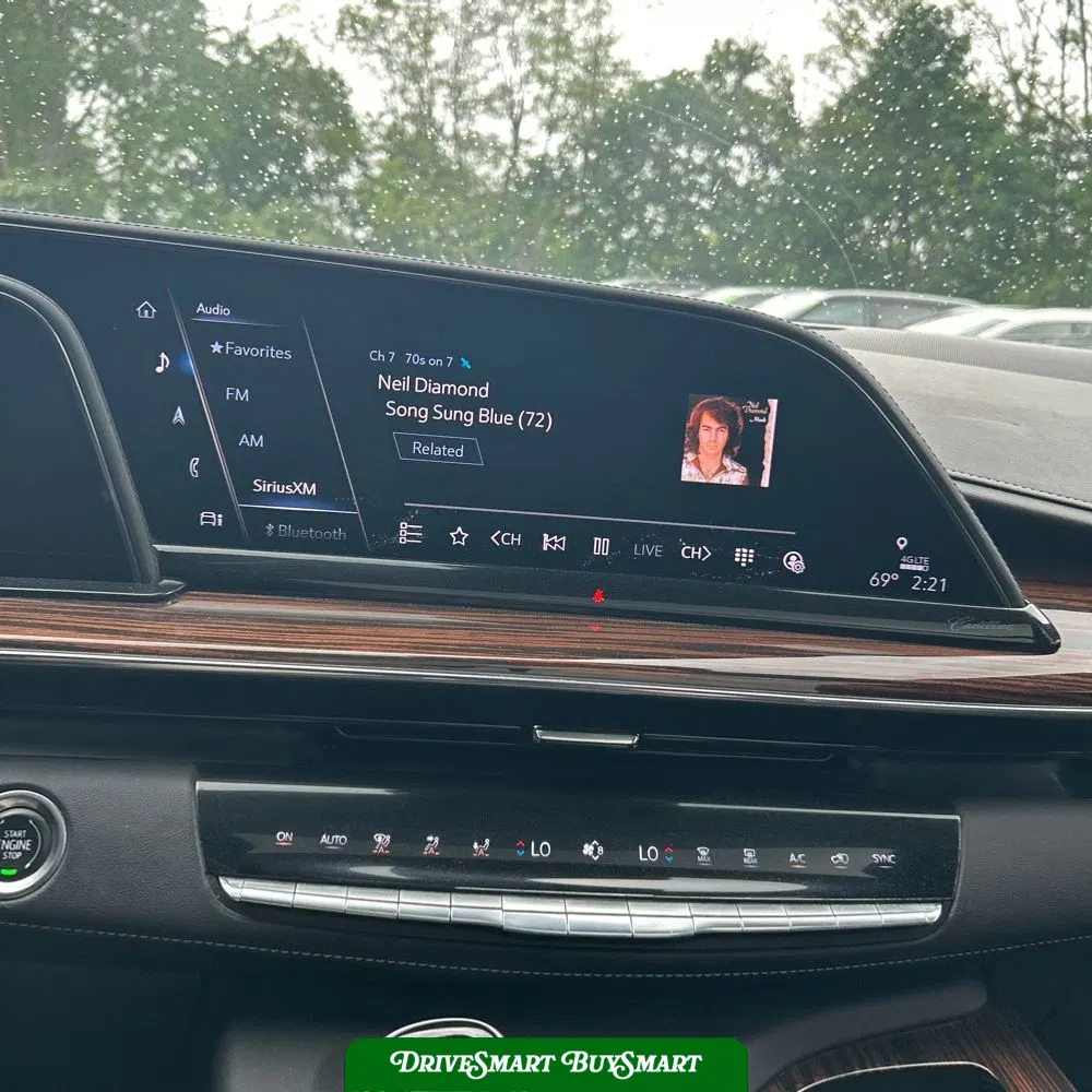 2021 Cadillac Escalade Premium Luxury