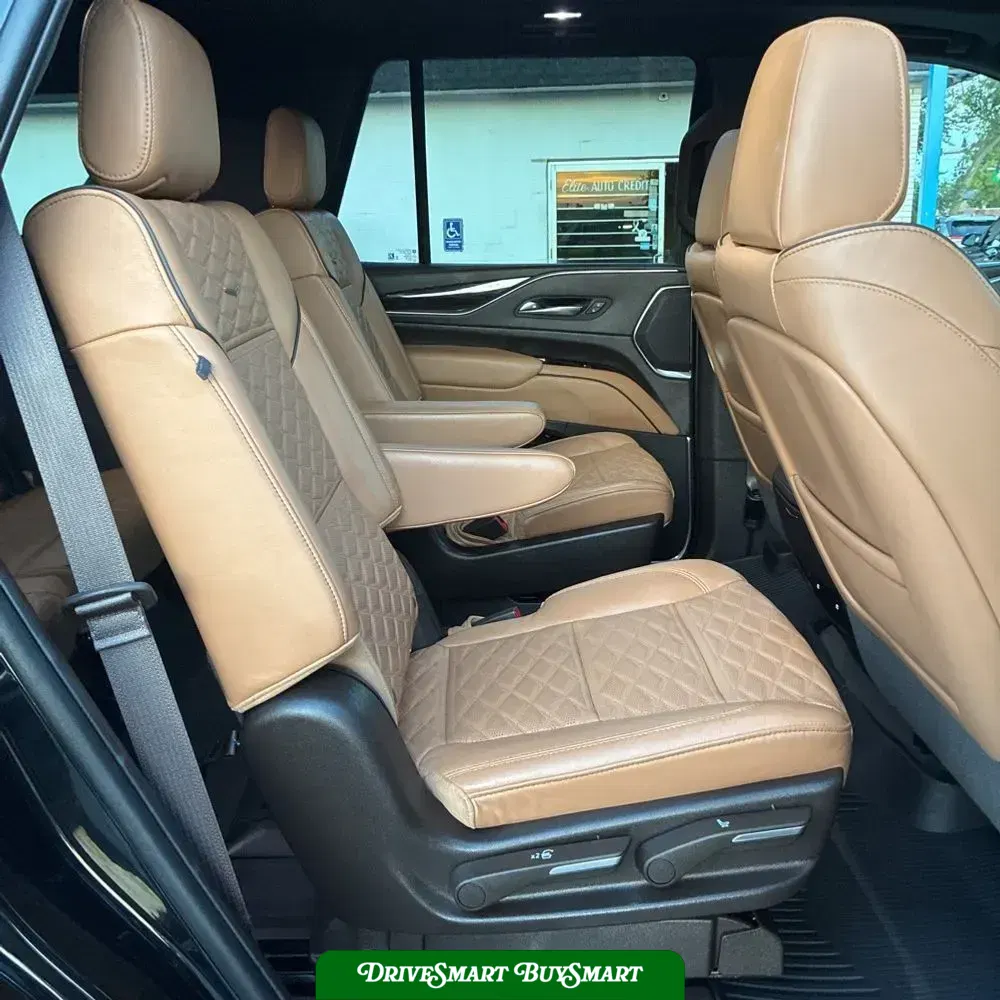 2022 Cadillac Escalade Premium Luxury