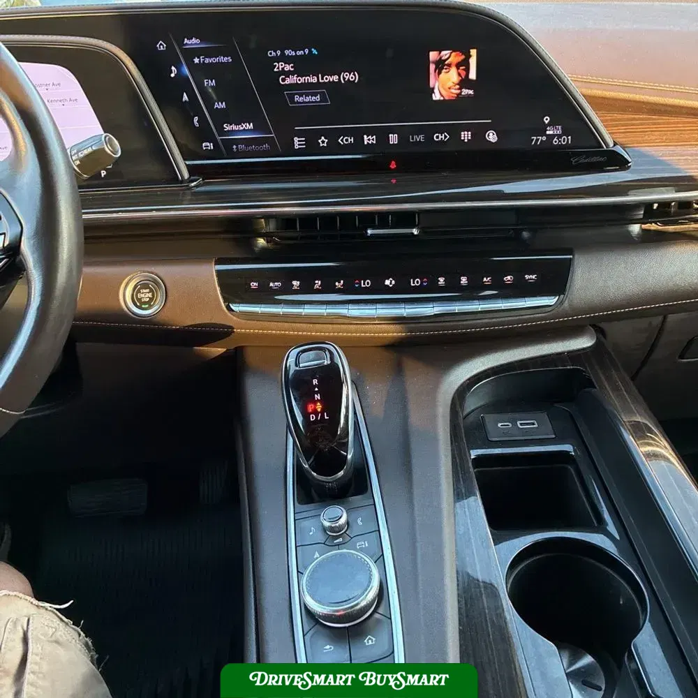 2022 Cadillac Escalade Premium Luxury