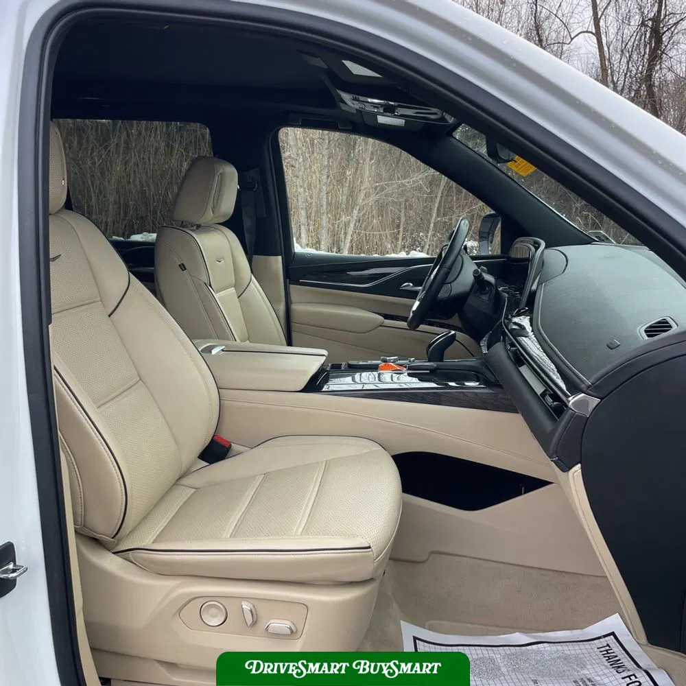 2022 Cadillac Escalade Premium Luxury