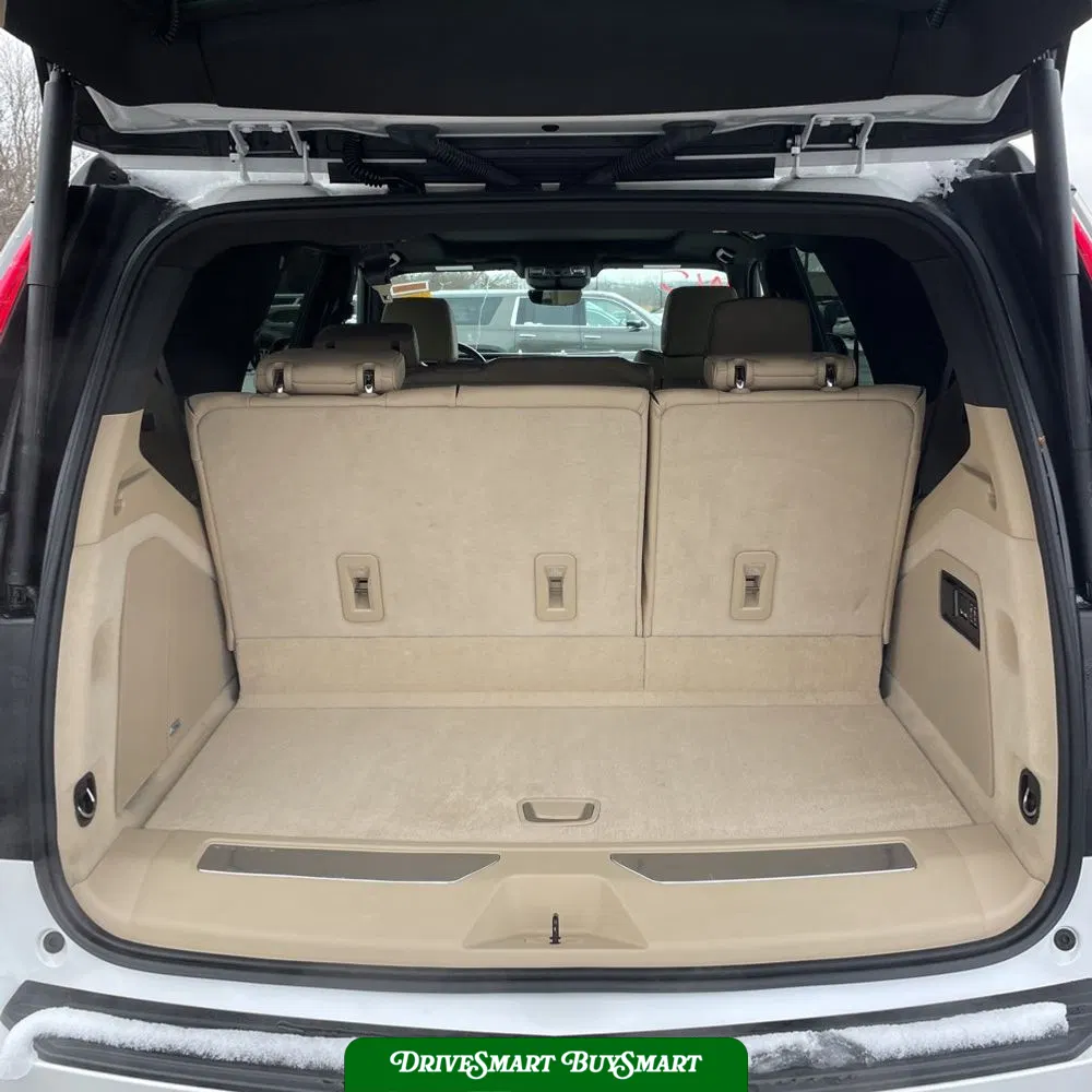 2022 Cadillac Escalade Premium Luxury