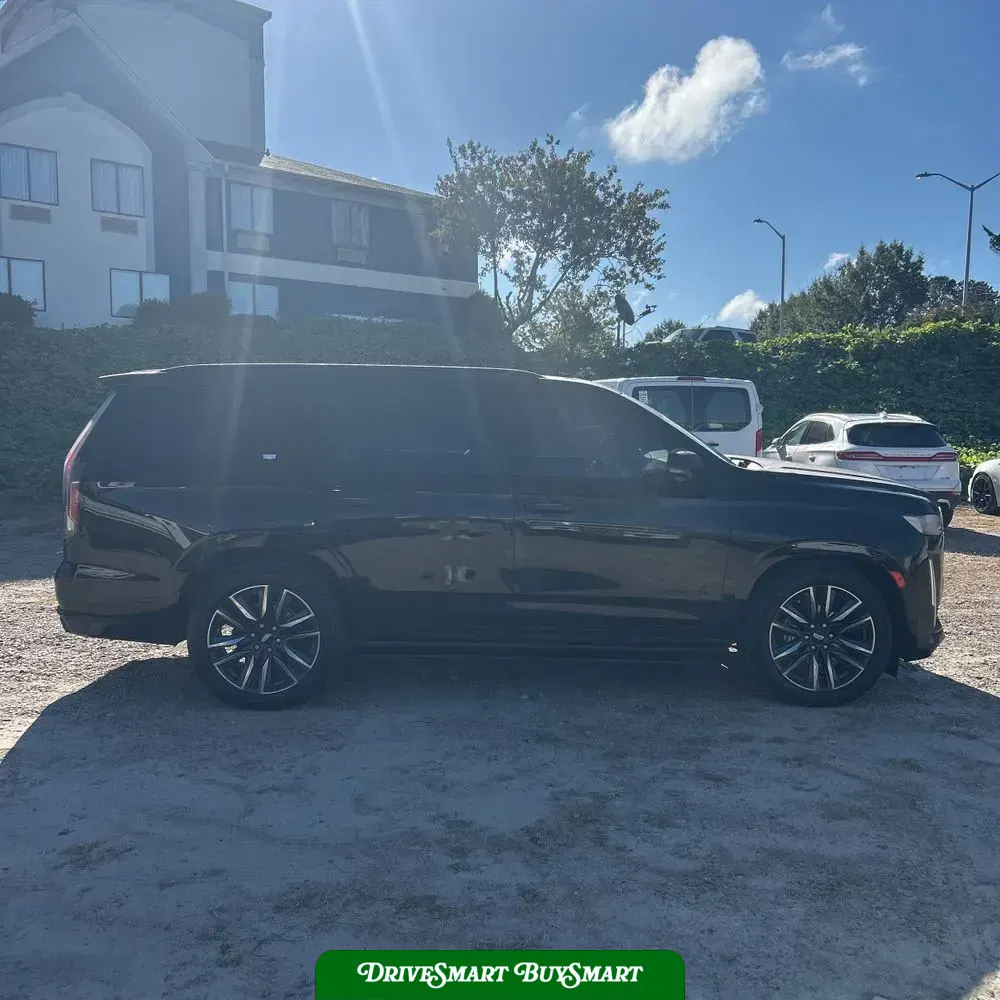 2022 Cadillac Escalade Sport