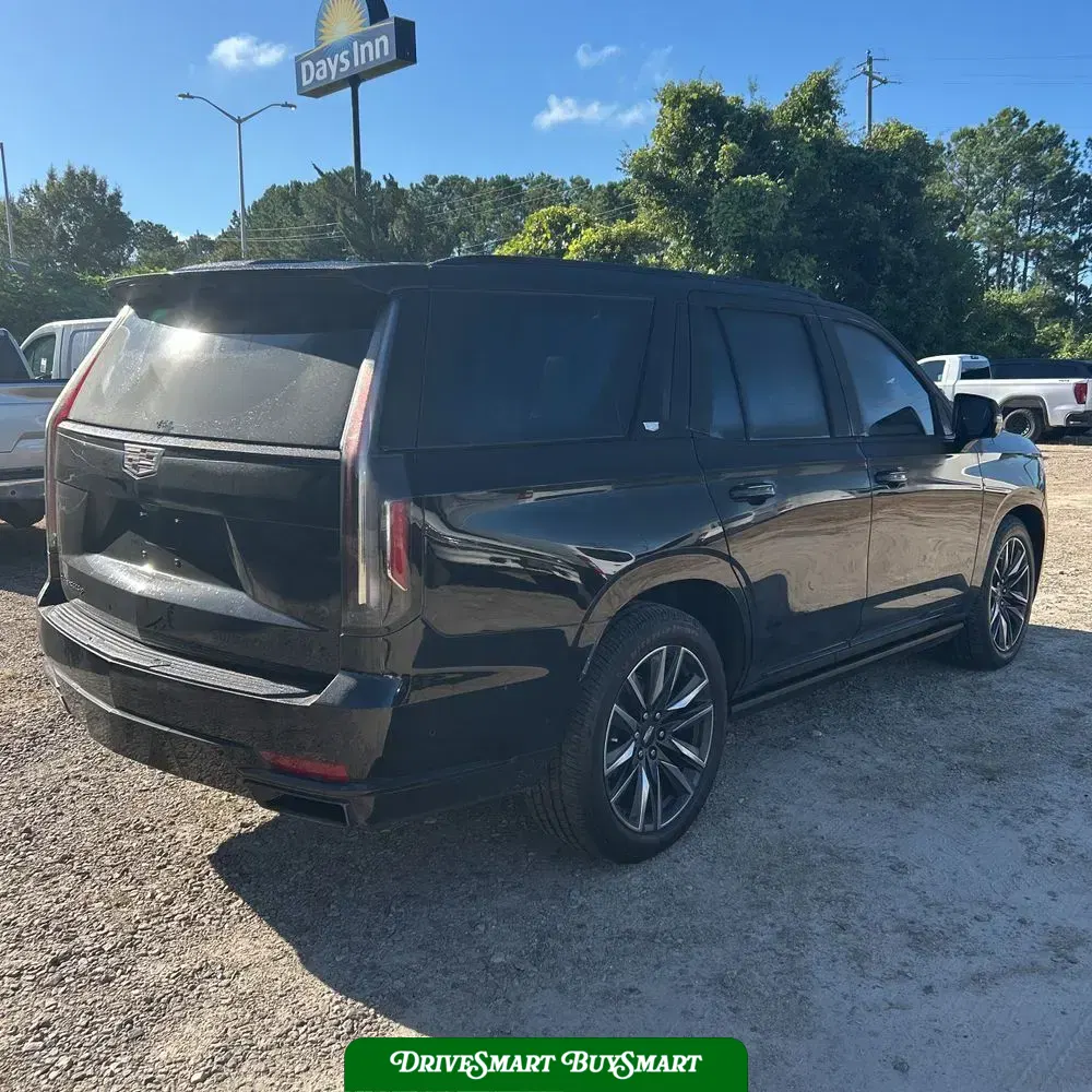 2022 Cadillac Escalade Sport