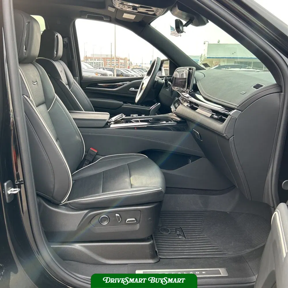 2024 Cadillac Escalade Sport
