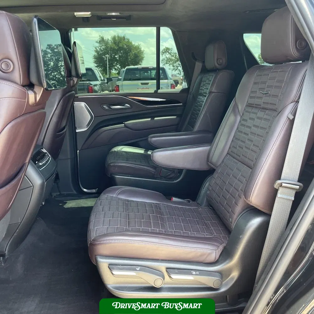 2023 Cadillac Escalade Sport Platinum