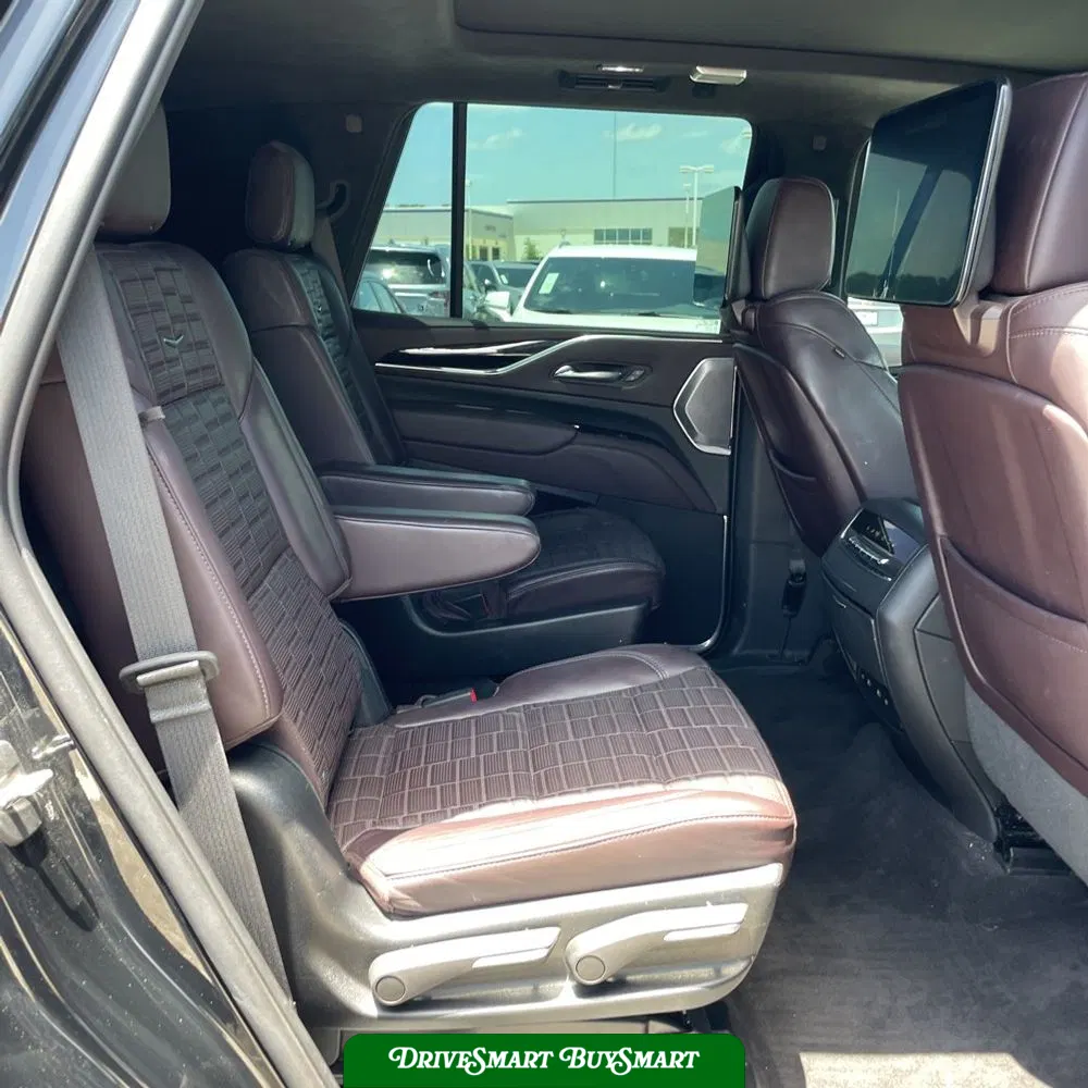 2023 Cadillac Escalade Sport Platinum