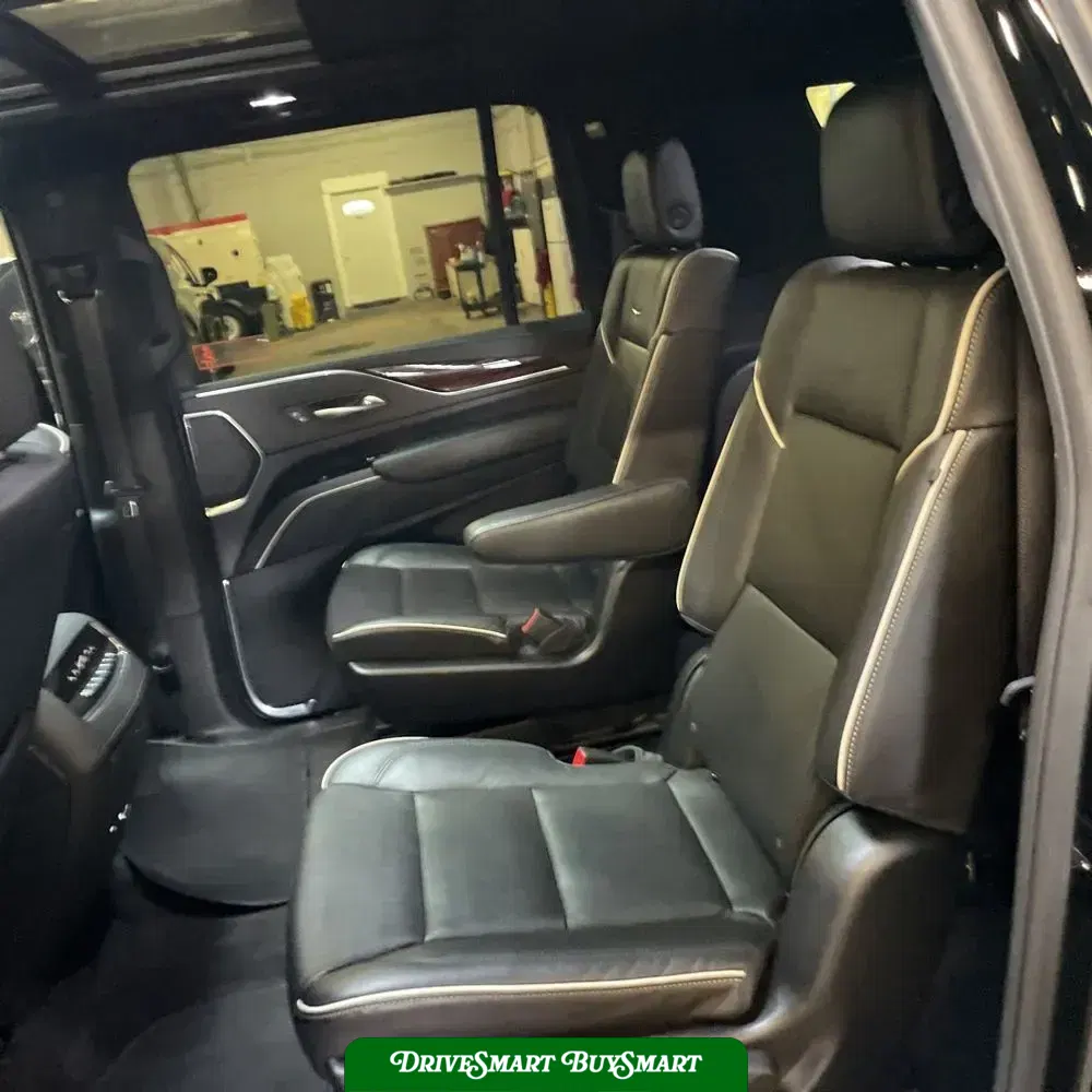 2023 Cadillac Escalade ESV Premium Luxury