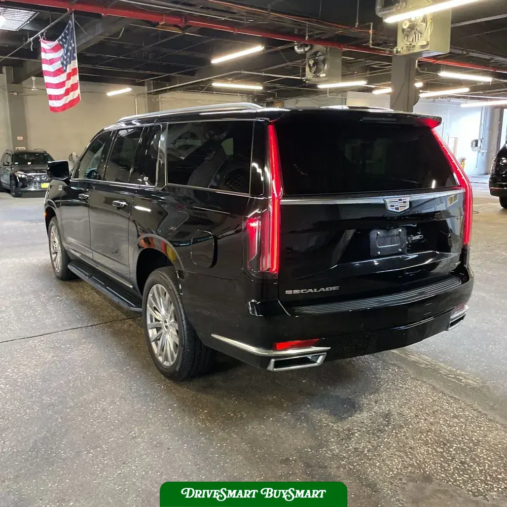 2023 Cadillac Escalade ESV Premium Luxury