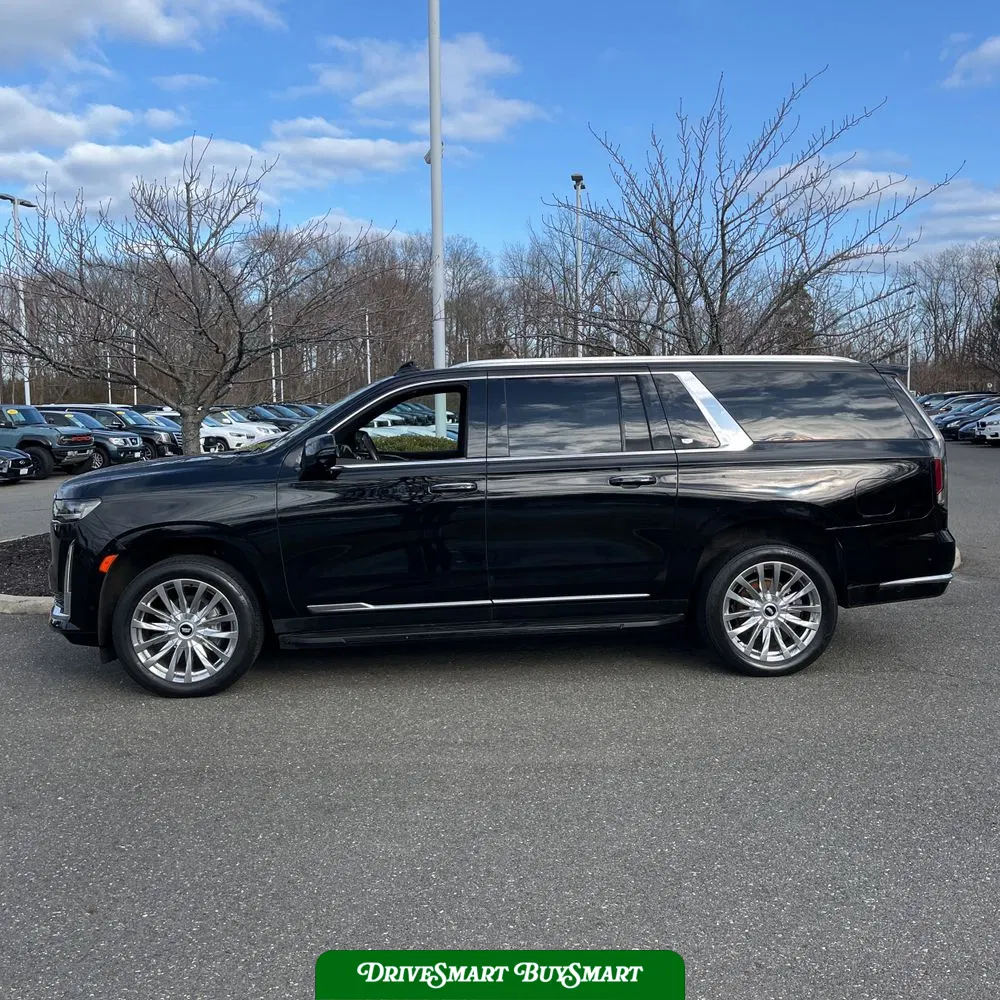 2022 Cadillac Escalade ESV Premium Luxury