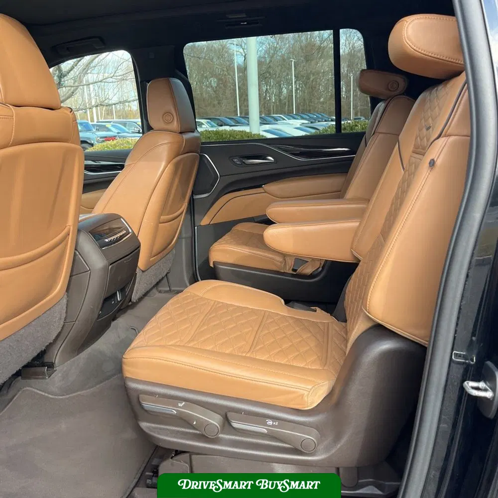 2022 Cadillac Escalade ESV Premium Luxury