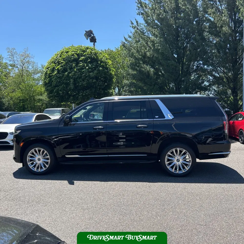 2022 Cadillac Escalade ESV Premium Luxury