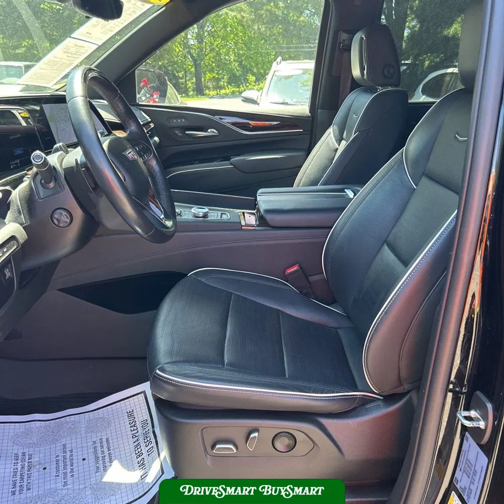 2022 Cadillac Escalade ESV Premium Luxury