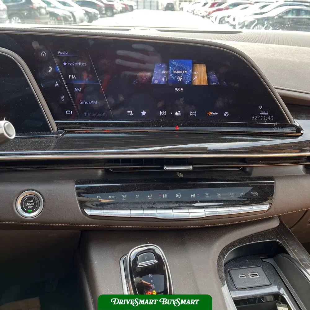 2022 Cadillac Escalade ESV Premium Luxury
