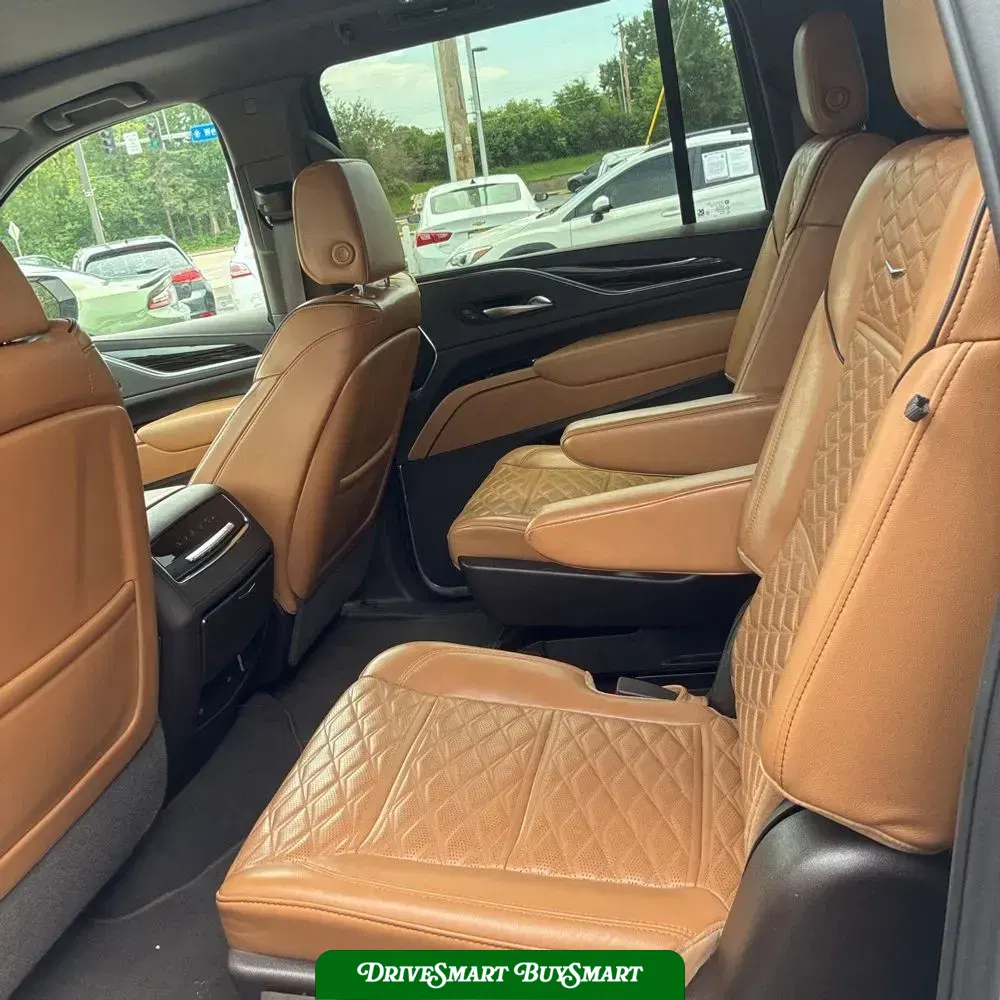 2023 Cadillac Escalade ESV Premium Luxury