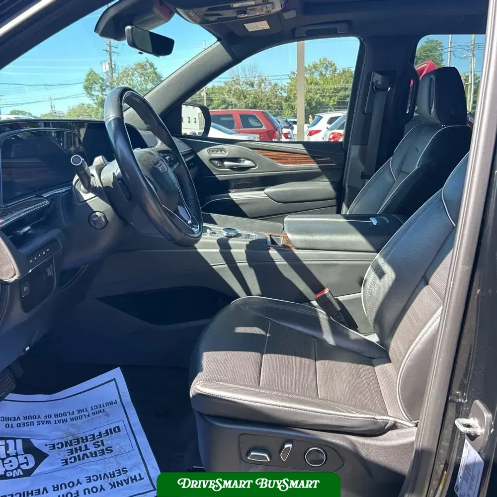 2023 Cadillac Escalade ESV Premium Luxury