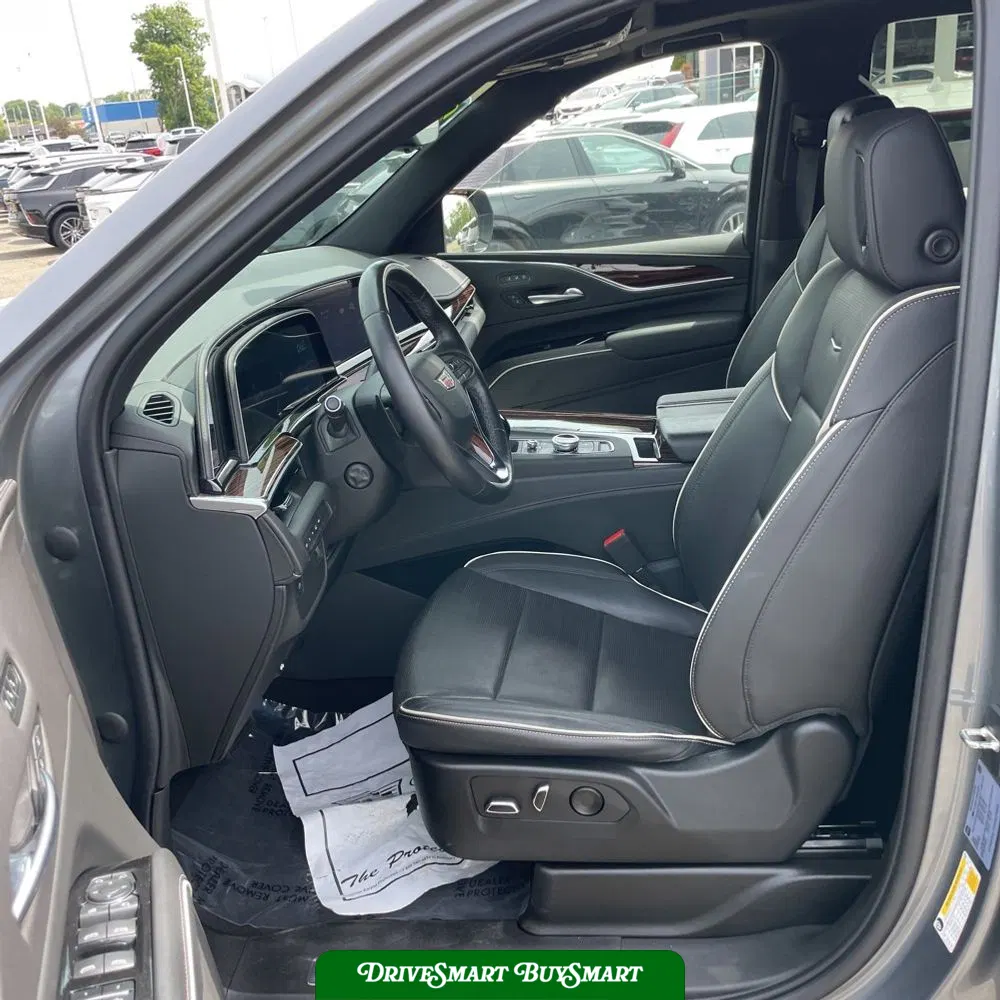 2022 Cadillac Escalade ESV Premium Luxury