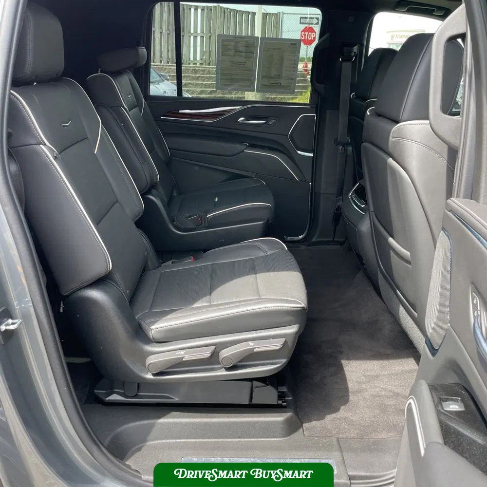 2022 Cadillac Escalade ESV Premium Luxury
