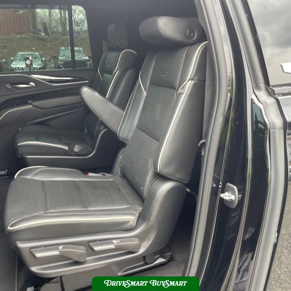 2022 Cadillac Escalade ESV Sport