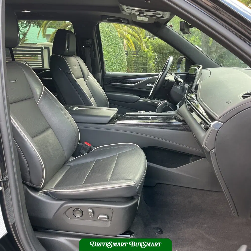 2023 Cadillac Escalade ESV Sport