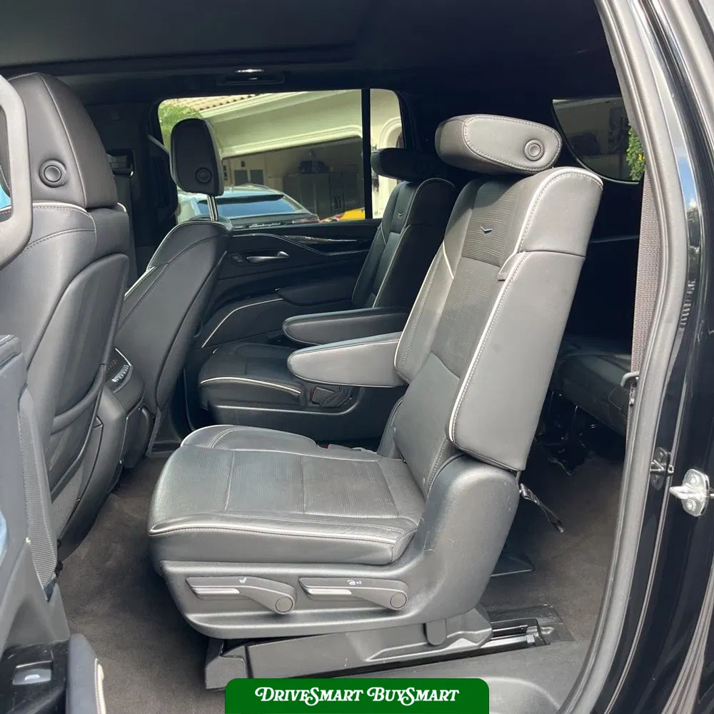 2023 Cadillac Escalade ESV Sport