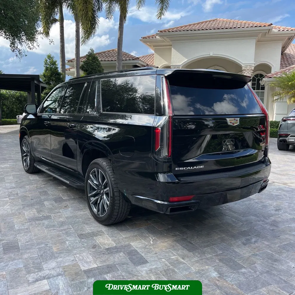 2023 Cadillac Escalade ESV Sport