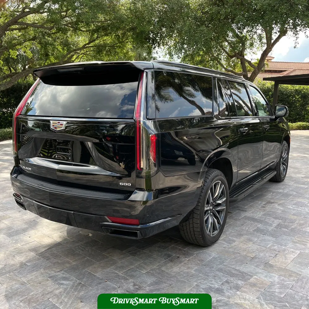2023 Cadillac Escalade ESV Sport